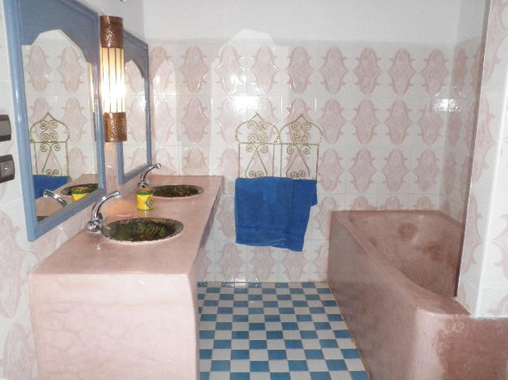 Kasbah Itrane Bed & Breakfast Tamnougalt Oda fotoğraf